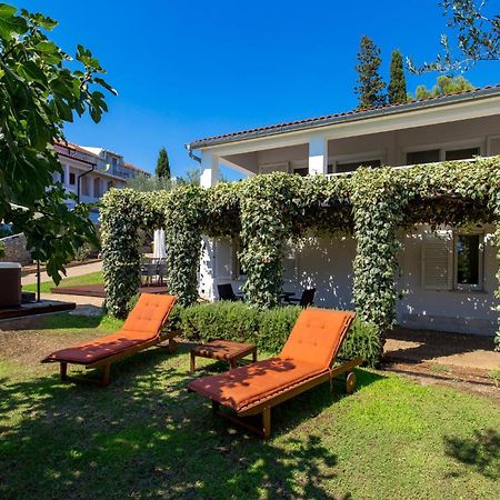Nice Home In Krk With Kitchen Крк Екстер'єр фото