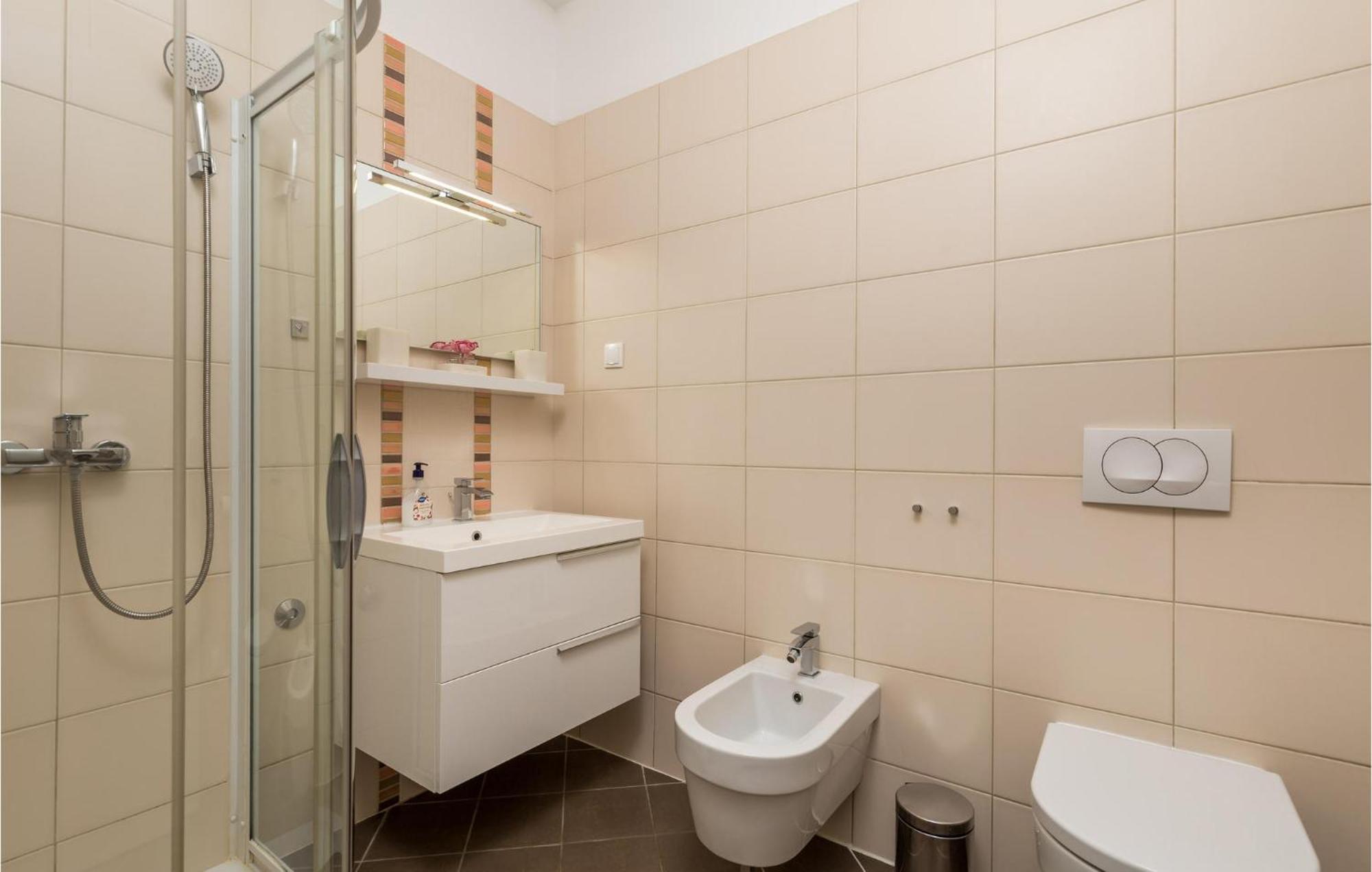 Nice Home In Krk With Kitchen Крк Екстер'єр фото